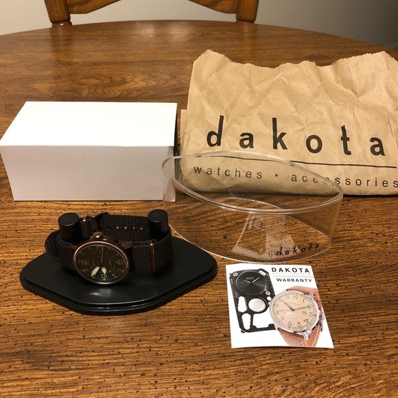 Dakota Mens Watch - Picture 2 of 3